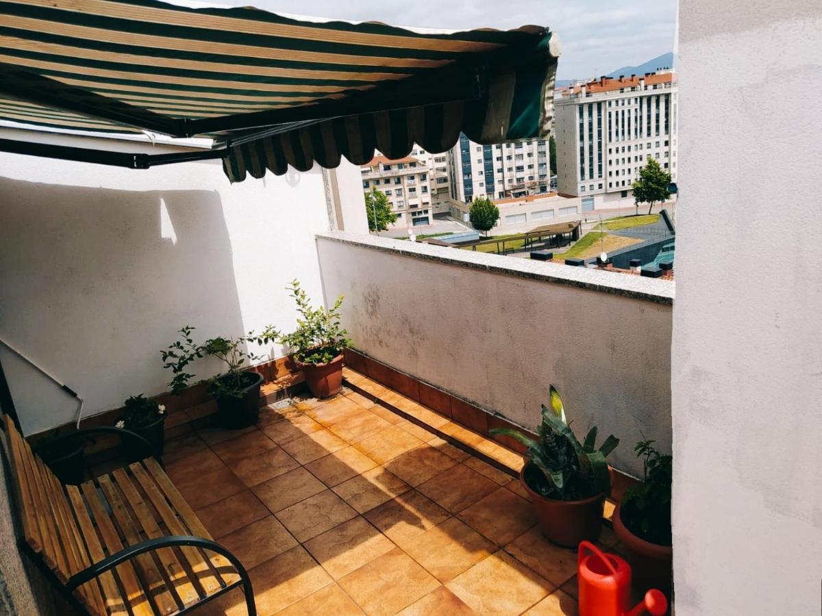 Duplex Amplio,Parking Wifi, 2 Terrazas, Bien Conectado Con Playas, Zona Segura Apartment Vigo Bagian luar foto